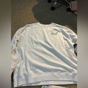 Hollister graphic sweatshirt